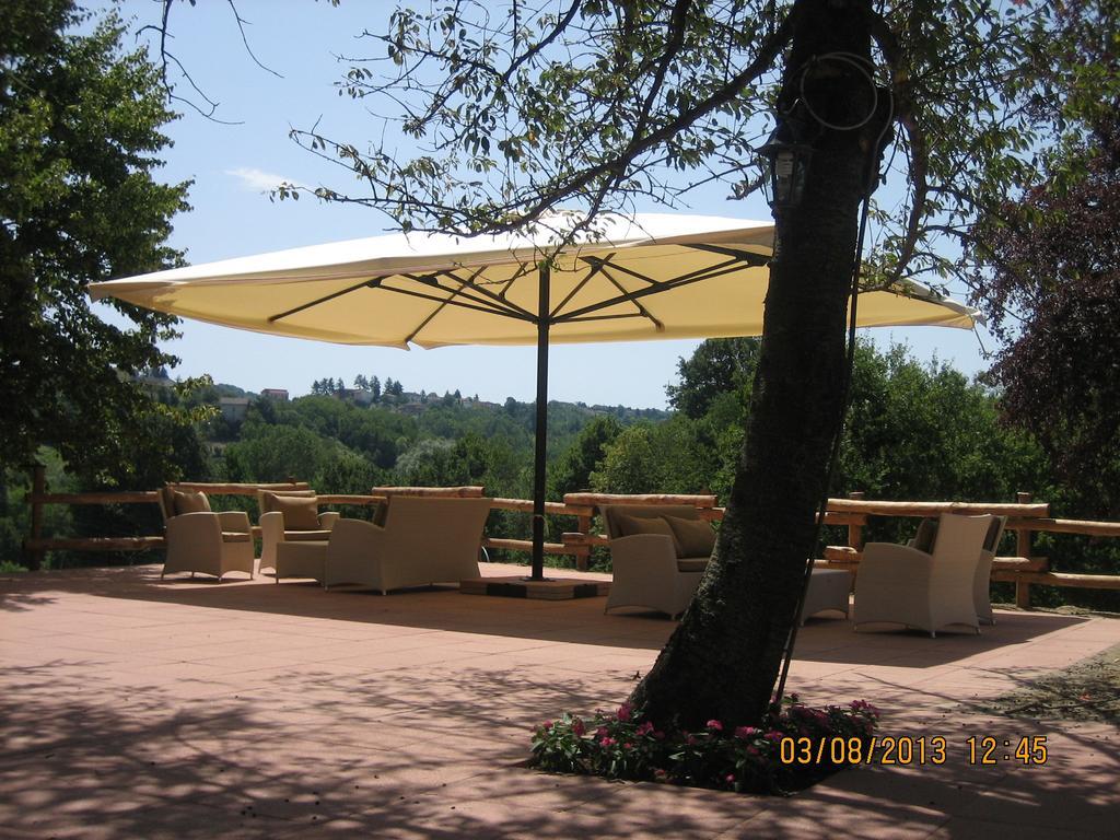Villa Agriturismo Ristorante Albachiara Carpeneto Exterior foto