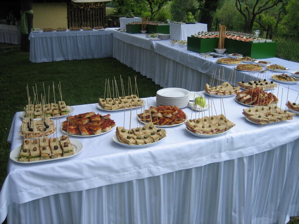 Villa Agriturismo Ristorante Albachiara Carpeneto Exterior foto